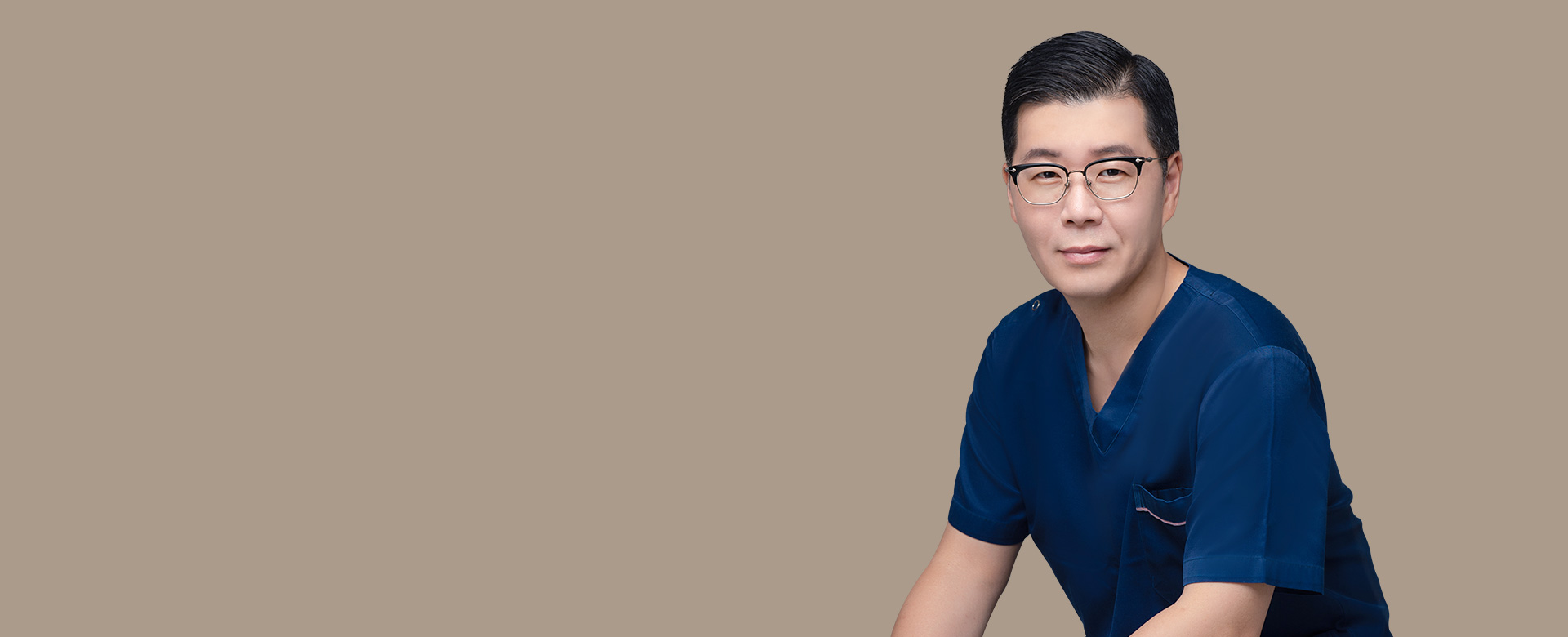 임플란트 클리닉 배경